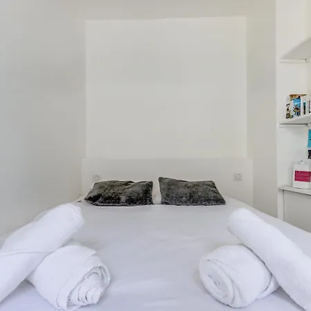 Lumineux Au Dernier Etage París